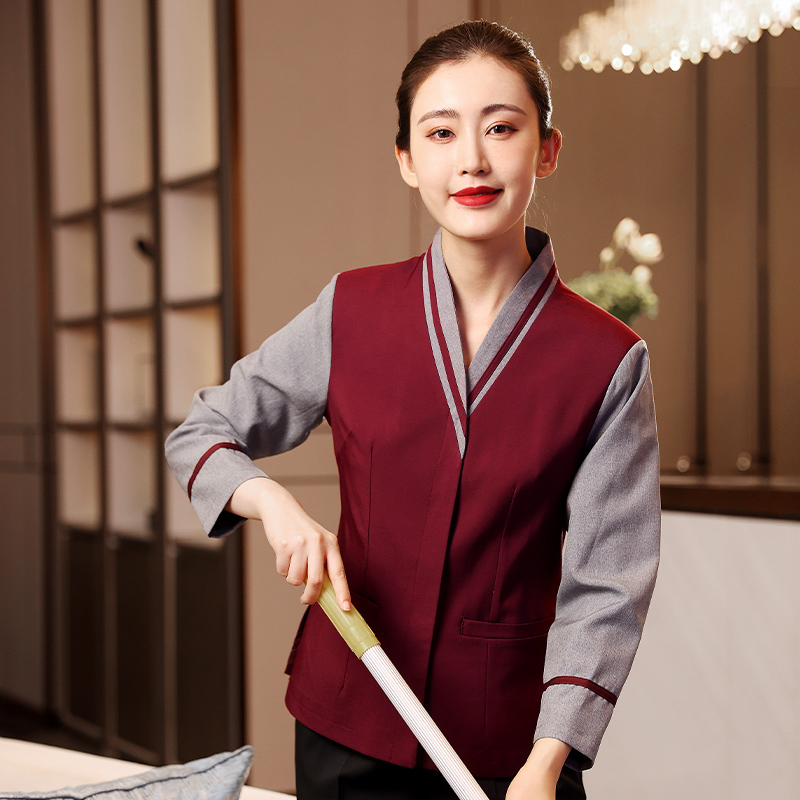 HT032-482-11女秋冬保洁服