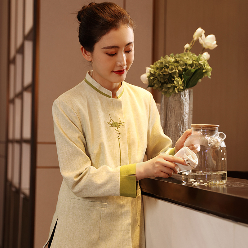 HT032-878女秋冬保洁服