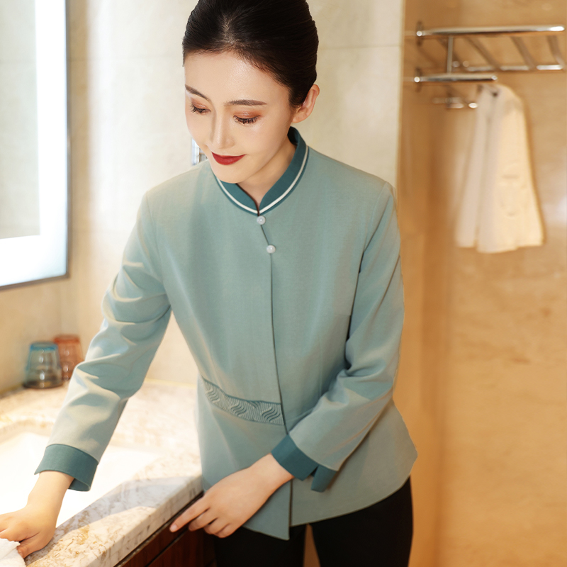 HT032-1070女秋冬保洁服