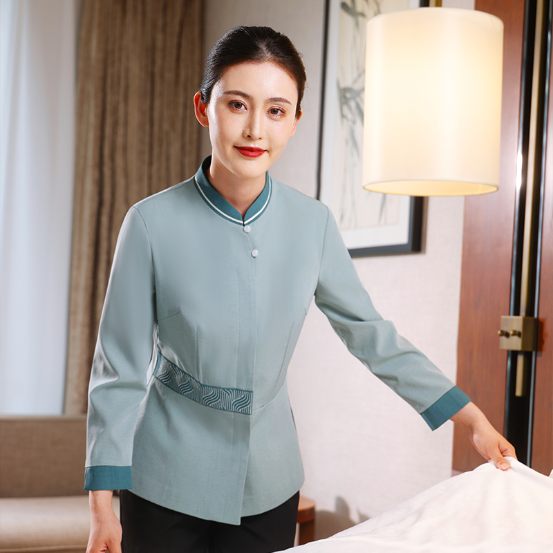 HT032-1070女秋冬保洁服